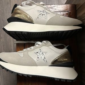 Vintage Havana Size 7 worn 2 x’s